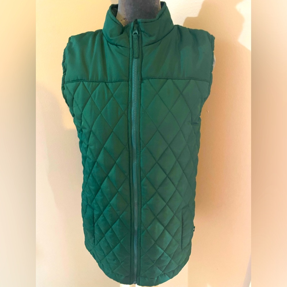 Crown & Ivy Green Puffer Vest